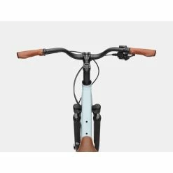 VTC Cannondale Adventure 1 CoolMint 2023 -Vélos Urbains Soldes Magasin adventure 1 cool mint 2023 5 700x700 1