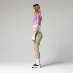 Maillot Manche Courte Gobik Attitude 2.0 Glycine Femme 2023 54 Maillot Manche Courte Gobik Attitude 2.0 Glycine Femme 2023 -Vélos Urbains Soldes Magasin maillot mujer mc attitude2.0 wisteria caps dye gobik 8 700x700 3