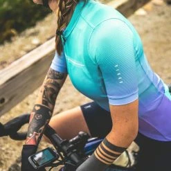 Maillot Manche Courte Gobik Stark Maldives Femme -Vélos Urbains Soldes Magasin maillot mujer stark maldives gobik warm series21 2 4 700x700 7