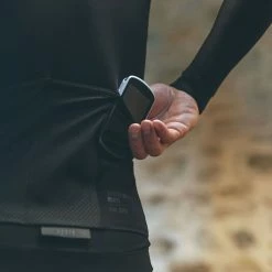 Maillot Gobik Manche Longue Pacer Solid Jet Black Homme 2023 -Vélos Urbains Soldes Magasin maillot pacer unisex solid jet black cold season 22 gobik 5 1500x1500 700x700 9