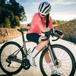 Maillot Manches Courtes Gobik Carrera 2.0 Paradise Unisex -Vélos Urbains Soldes Magasin maillot unisex carrera paradise gobik warm series22 3 700x700 3