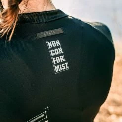 Maillot Manches Courtes Gobik Cx Pro Black Claim Unisex -Vélos Urbains Soldes Magasin maillot unisex cxpro black claim gobik warm series22 5 700x700 5