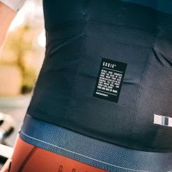 Maillot Manche Courte Gobik Infinity Midnight Unisex -Vélos Urbains Soldes Magasin maillot unisex infinity midnight gobik warm series22 6 700x700 4